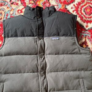 Patagonia Black and Gray Puffer Vest